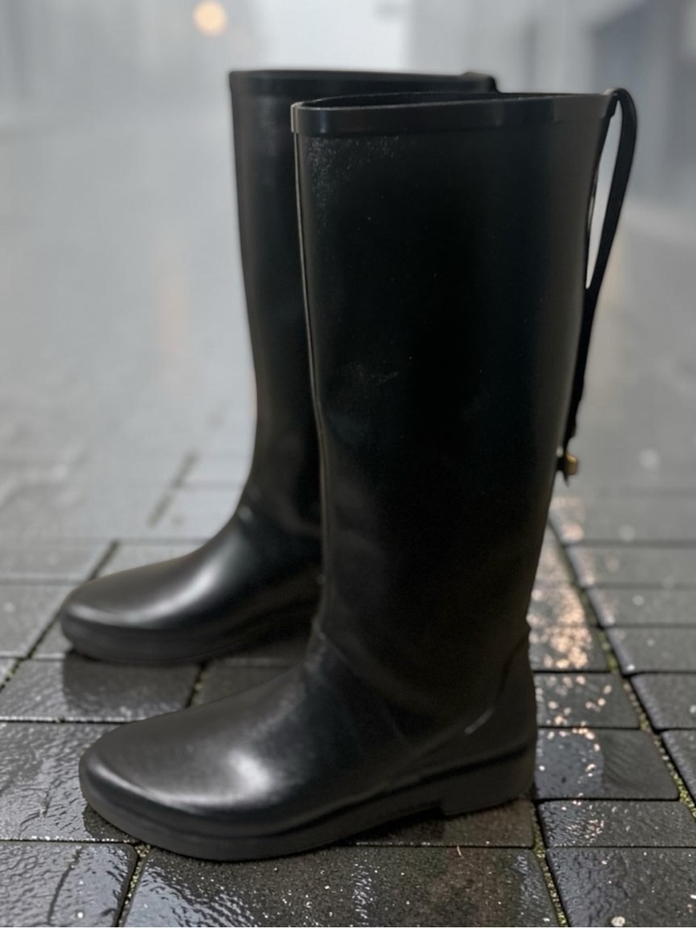 Stuart Weitzman Black Tall Waterproof Rain Boots Excellent Condition